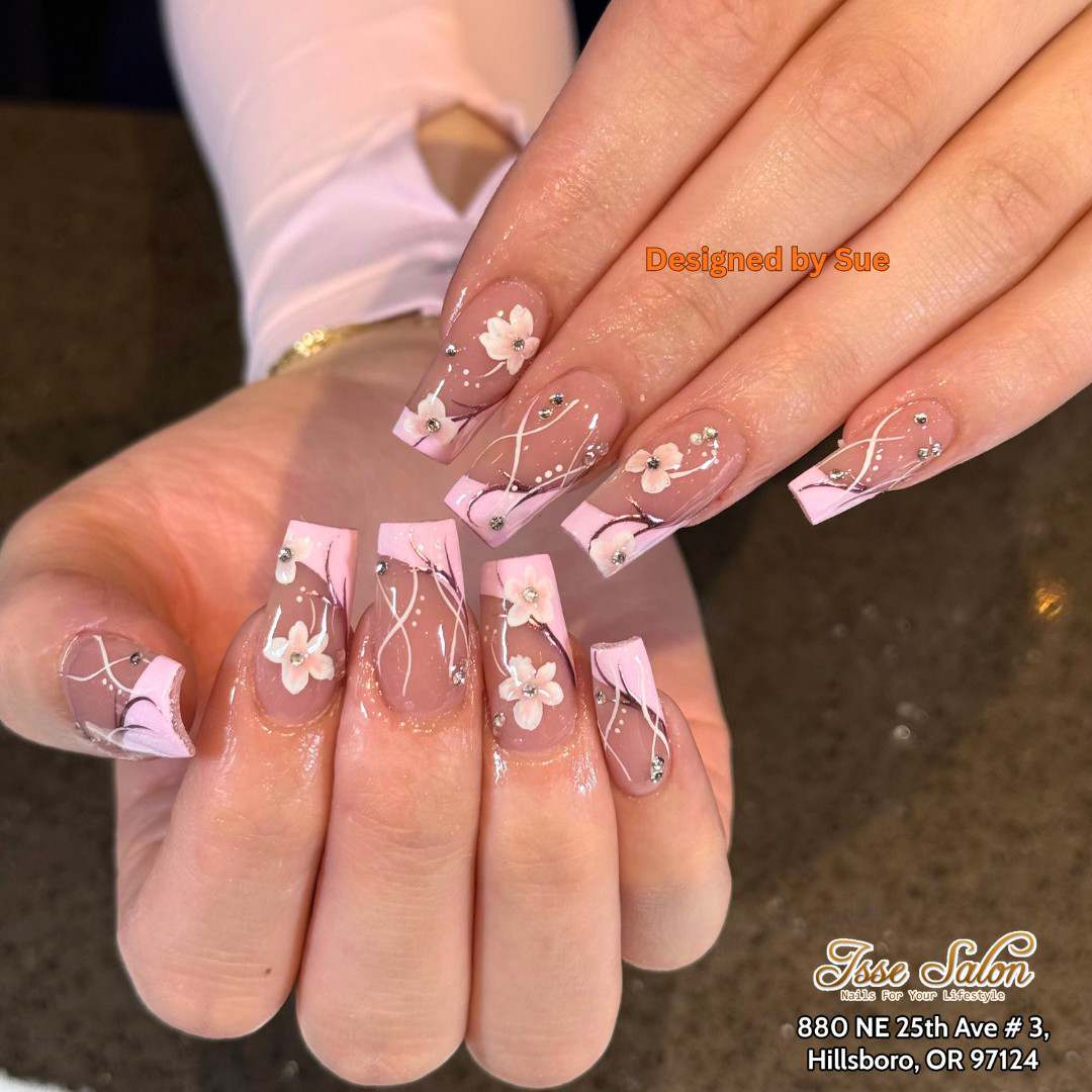 Fresh Nail Designs Everyone Loves Right Now